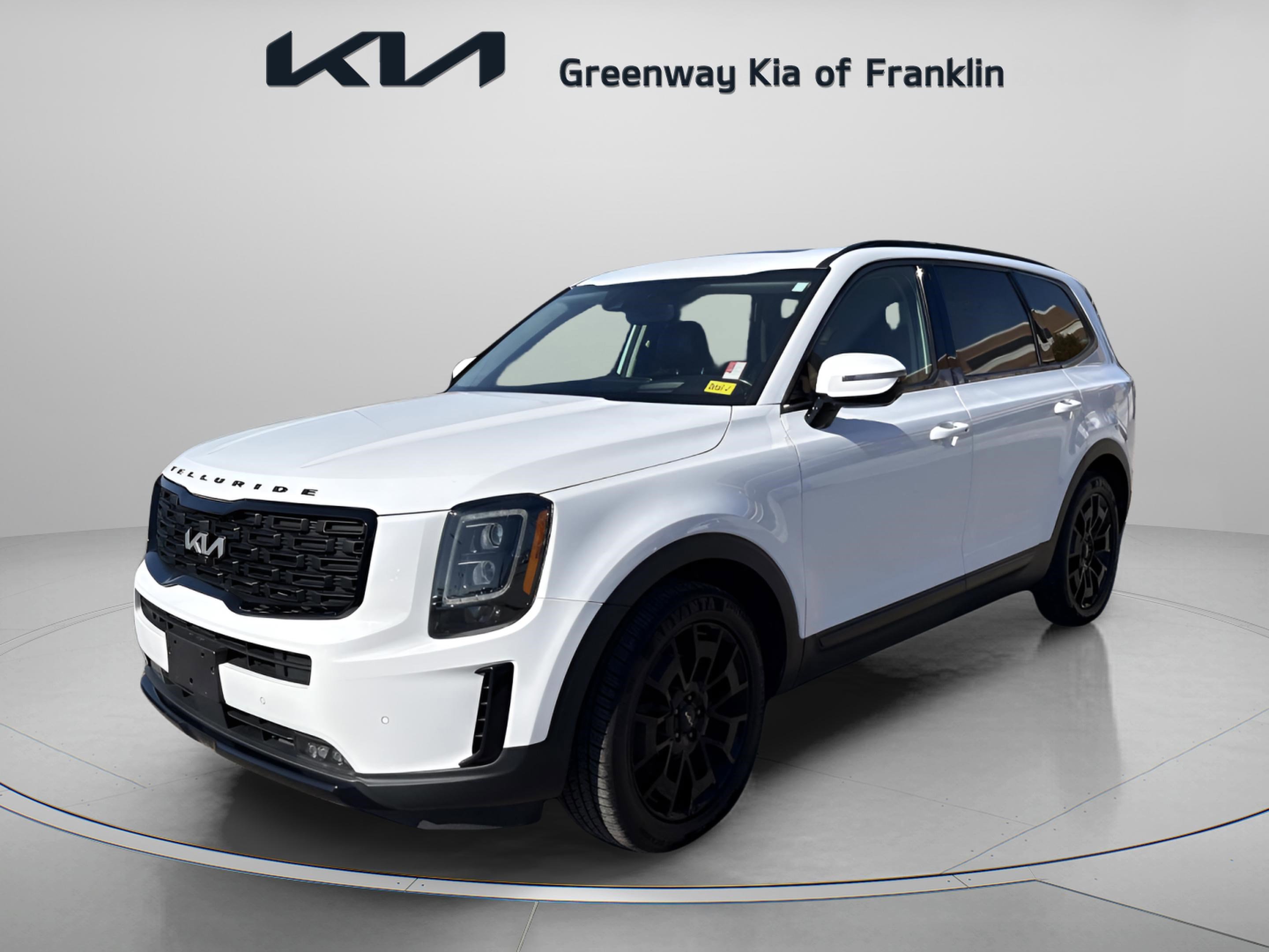 Used 2022 Kia Telluride SX w/ SX Prestige Package image 3