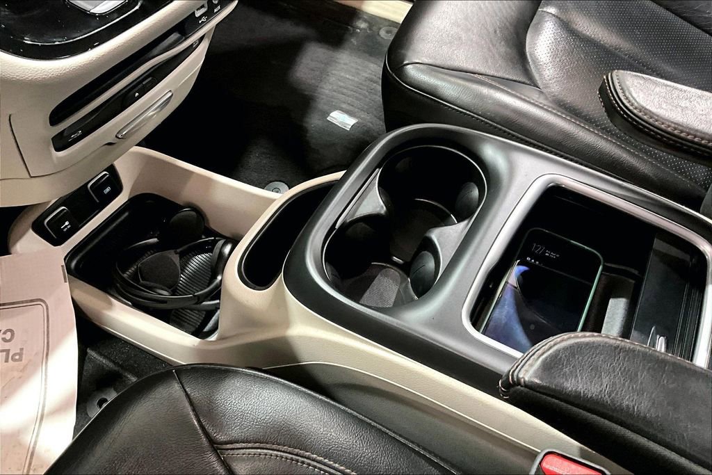 Used 2018 Chrysler Pacifica Touring-L Plus w/ Advanced Safetytec Group image 15
