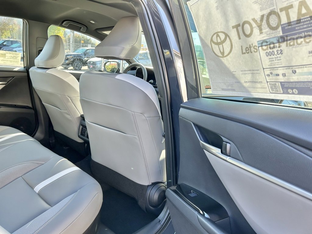 New 2026 Toyota Camry SE image 13