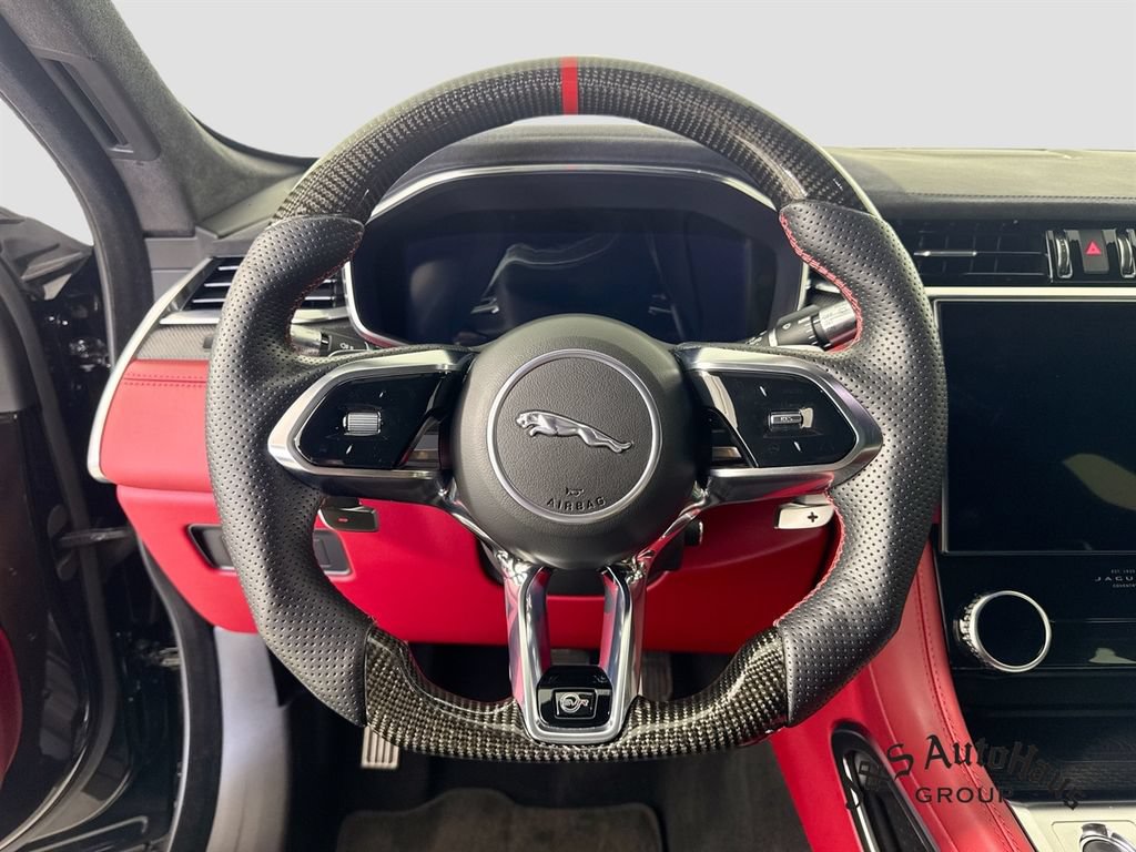 Used 2022 Jaguar F-PACE SVR AWD/4WD image 12