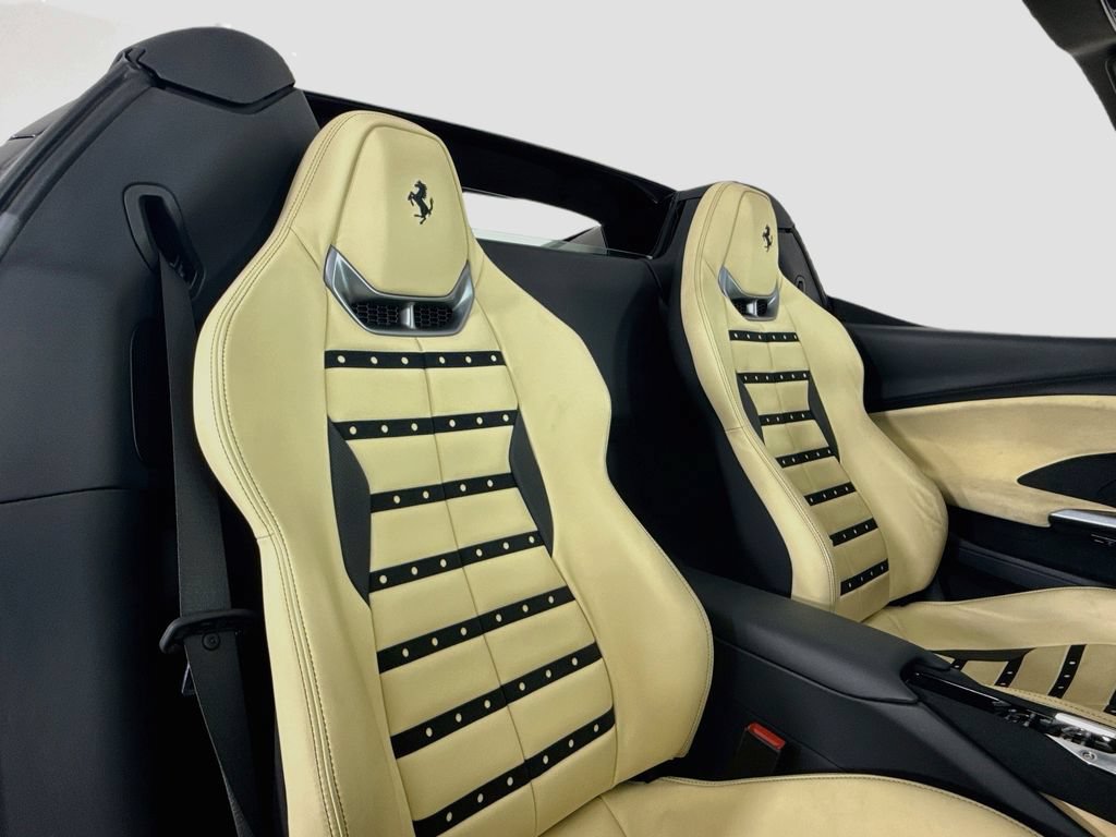 Used 2025 Ferrari 296 GTS RWD image 4