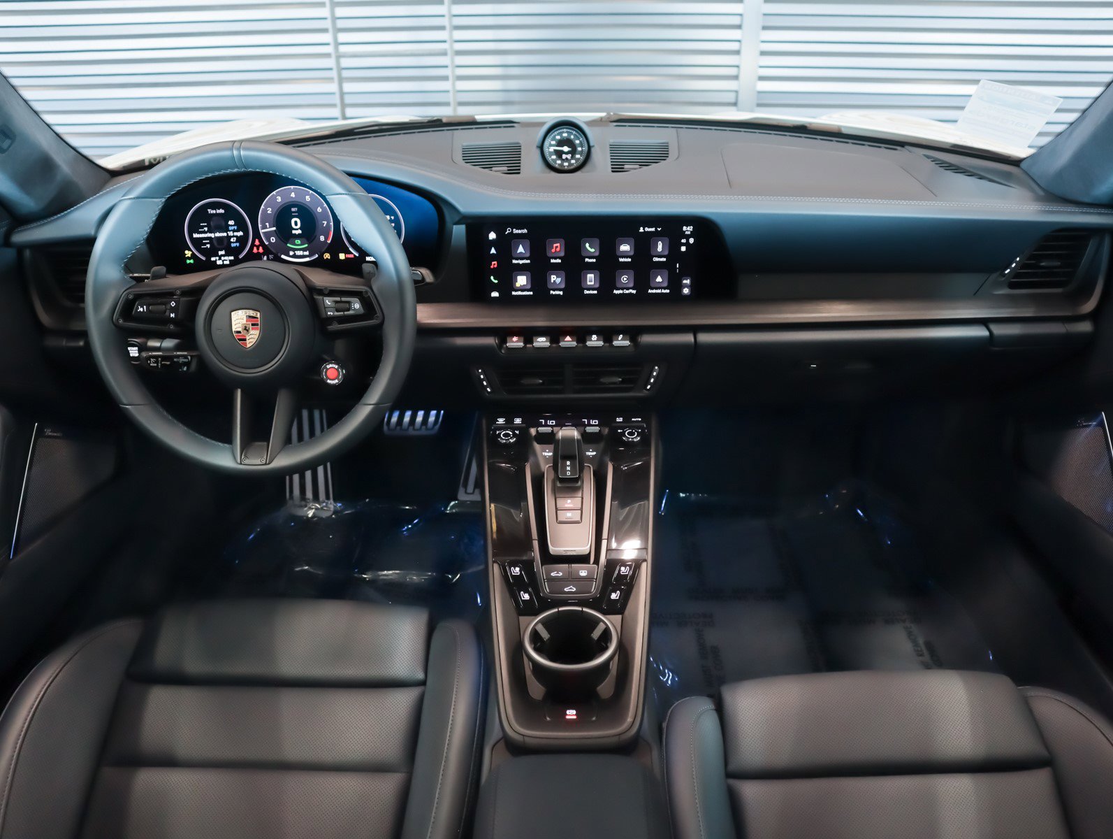 Certified 2025 Porsche 911 Carrera 4 GTS image 15