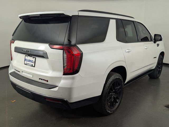 Used 2023 GMC Yukon AT4 w/ Technology Package AWD/4WD image 7