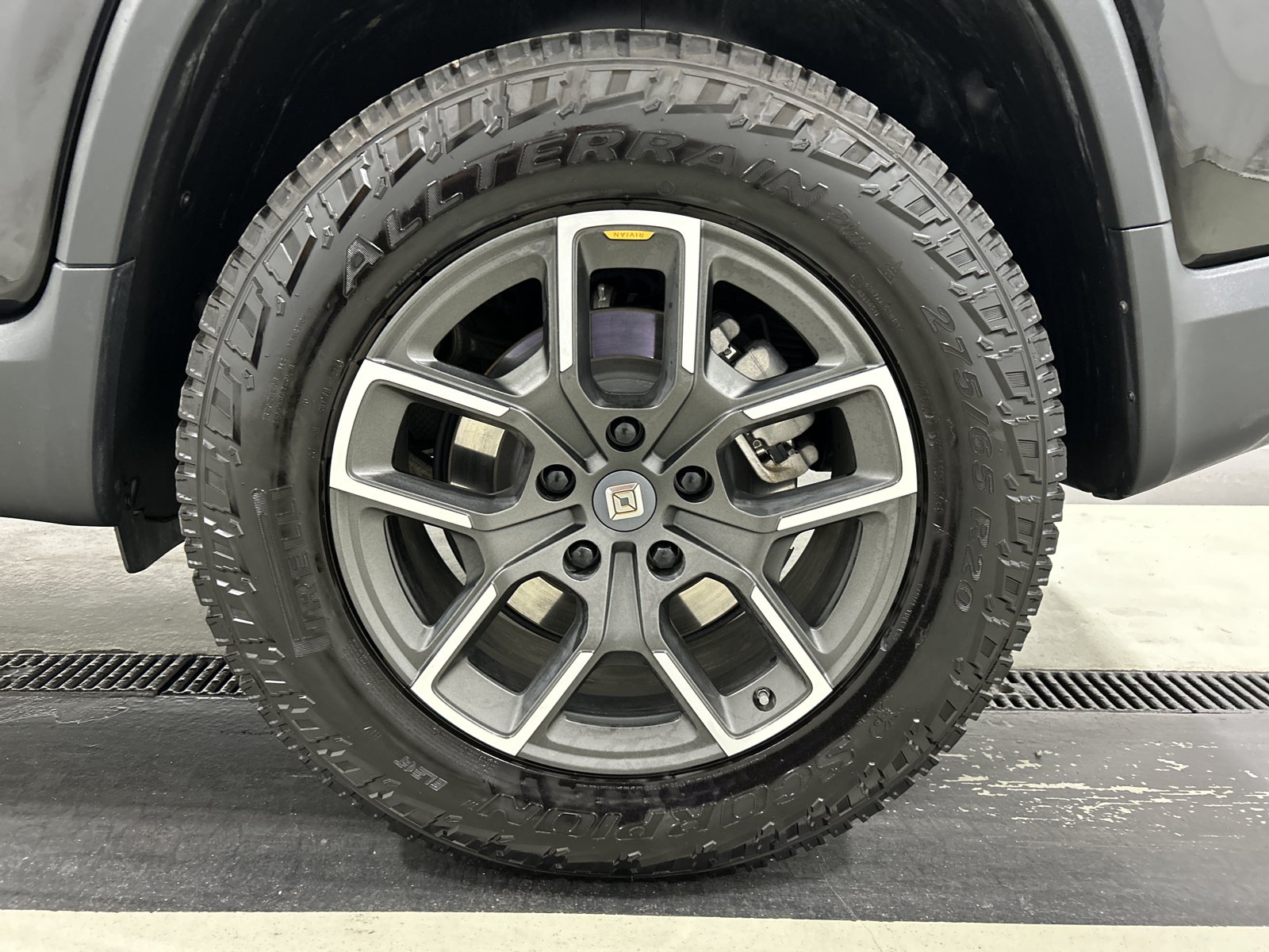 Used 2025 Rivian R1T Adventure AWD/4WD image 10