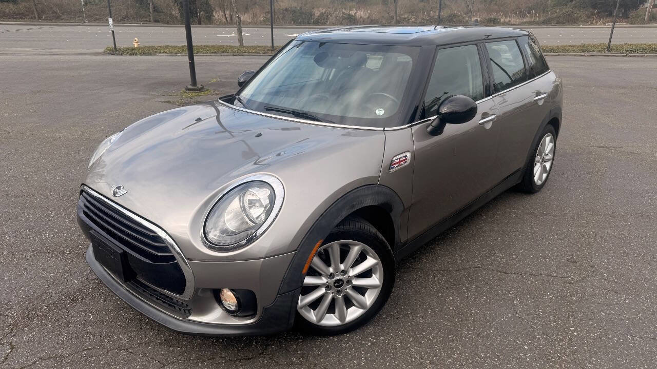 Used 2016 MINI Cooper Clubman image 1