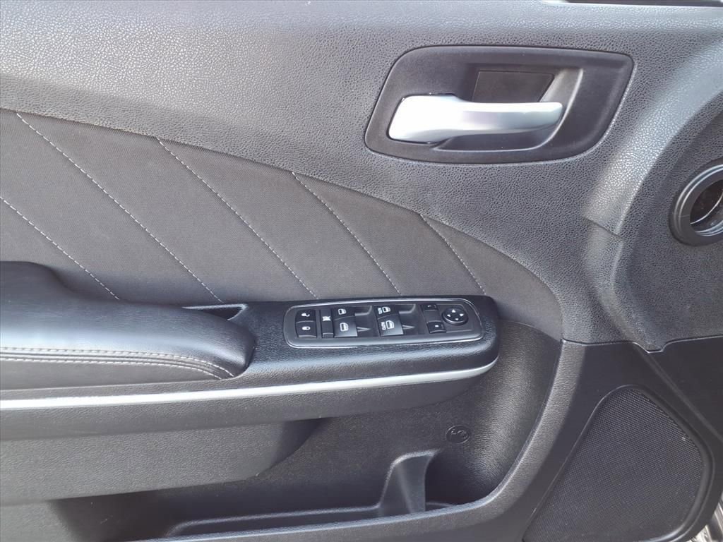 Used 2022 Dodge Charger SXT image 14