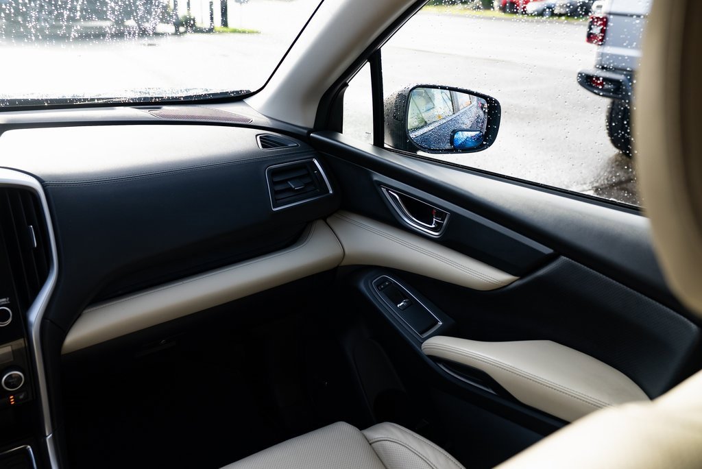 Used 2019 Subaru Ascent Limited image 10