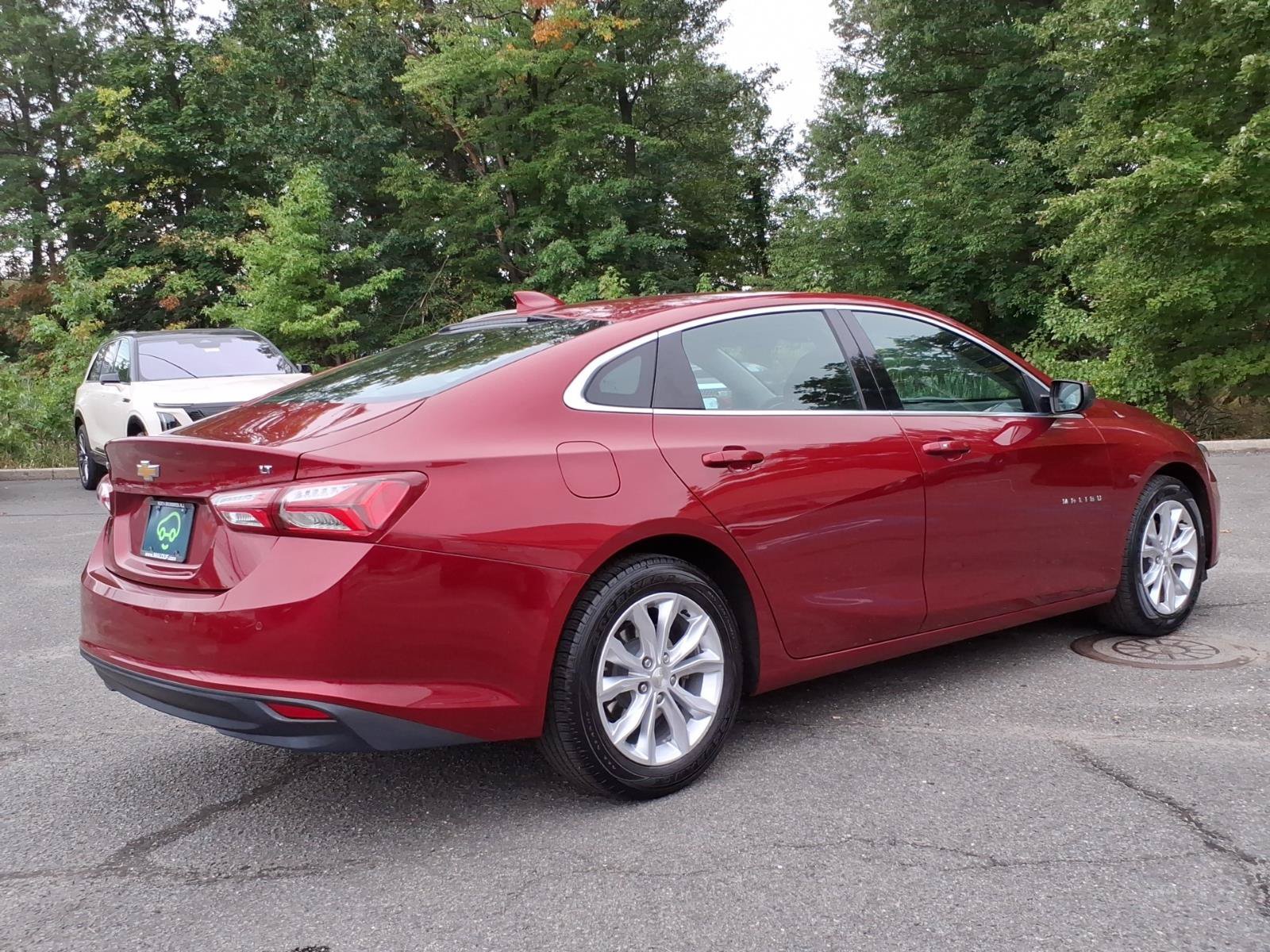 Certified 2019 Chevrolet Malibu LT w/ Driver Confidence Package FWD image 6