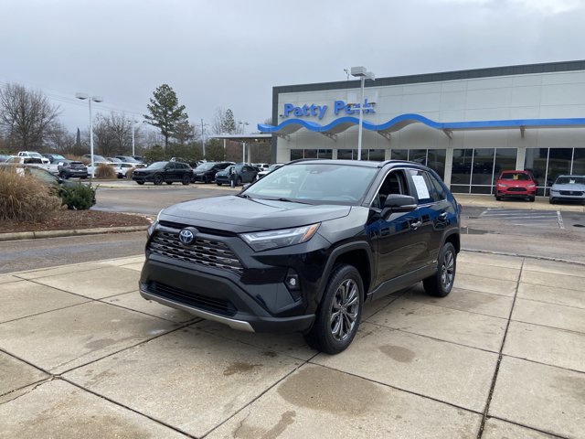 Used 2023 Toyota RAV4 Limited image 4