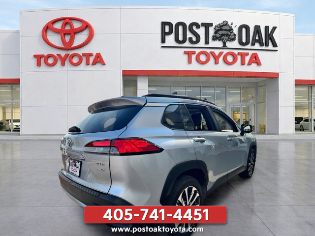 Used 2025 Toyota Corolla Cross XLE w/ Convenience Package AWD/4WD image 6
