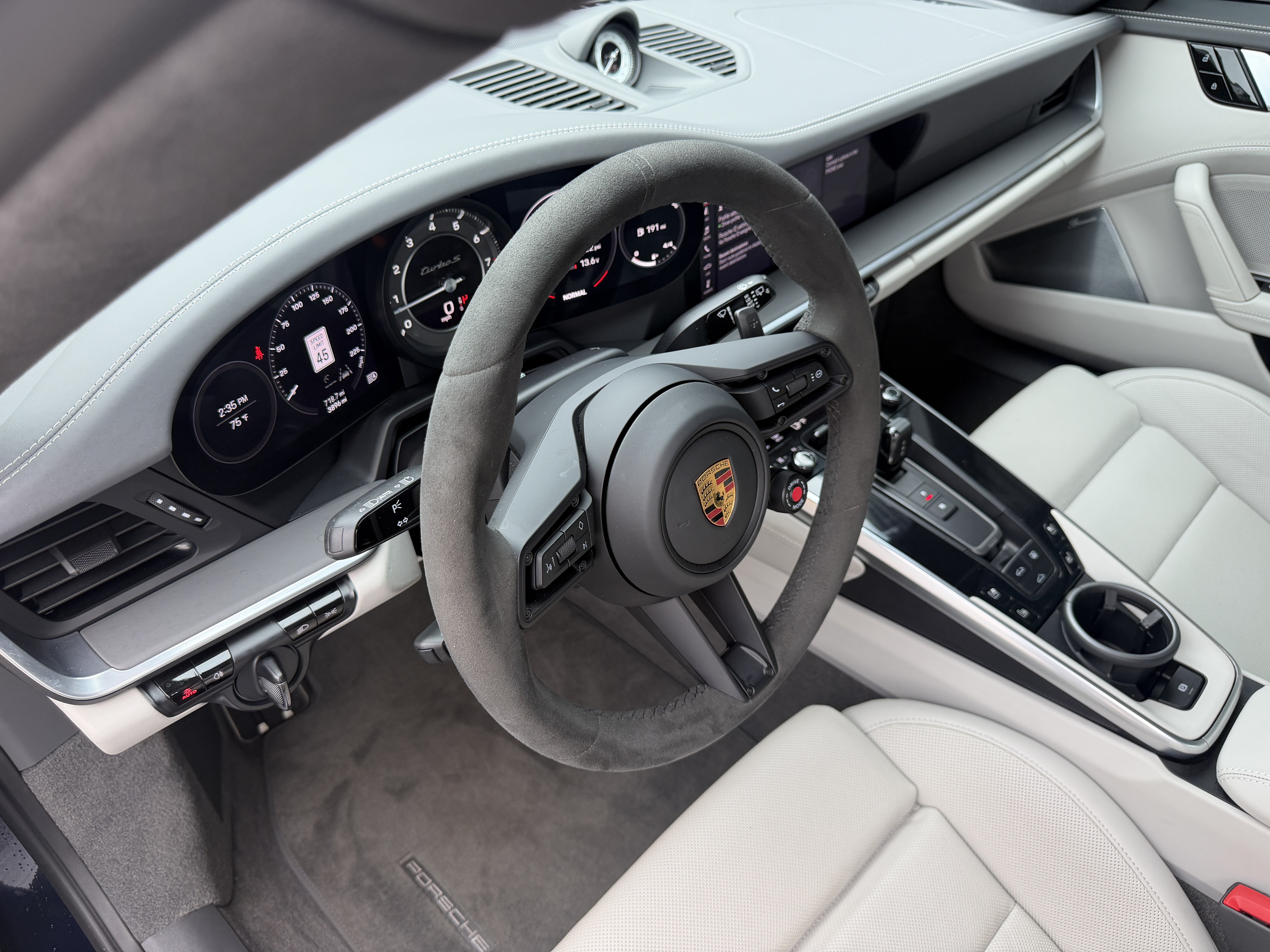 Used 2021 Porsche 911 Turbo S AWD/4WD image 4