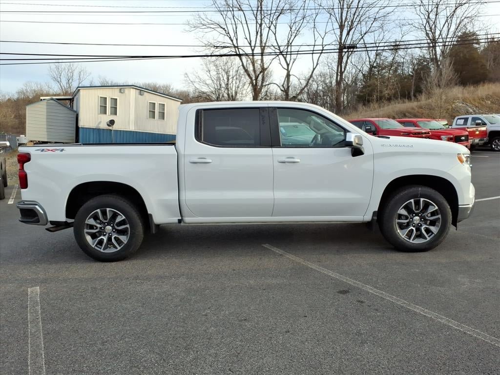 Used 2025 Chevrolet Silverado 1500 LT AWD/4WD image 8
