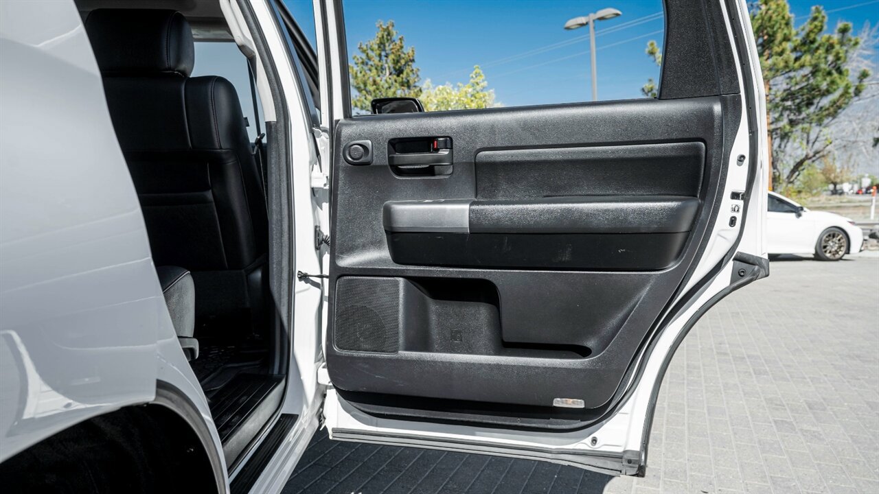 Used 2021 Toyota Sequoia TRD Pro AWD/4WD image 46
