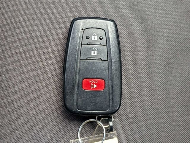 Used 2022 Toyota RAV4 SE AWD/4WD image 27