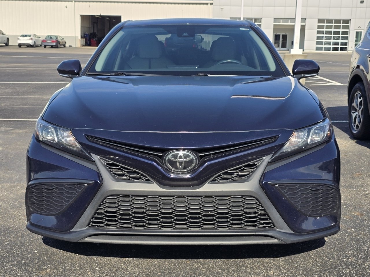 Used 2021 Toyota Camry SE w/ Cold Weather Package AWD/4WD image 2