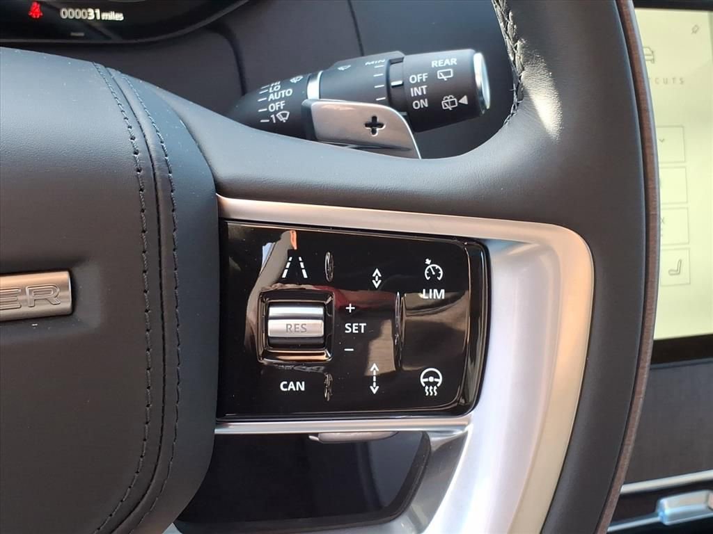 New 2025 Land Rover Range Rover SE AWD/4WD image 18