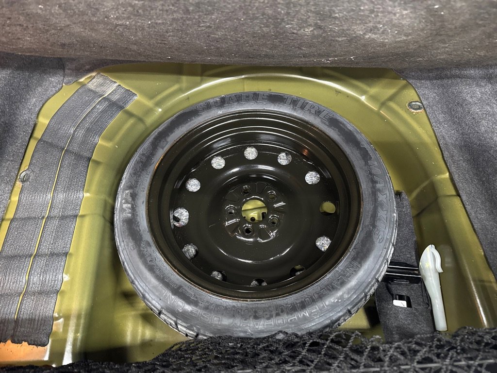 Used 2010 Ford Taurus SHO image 16