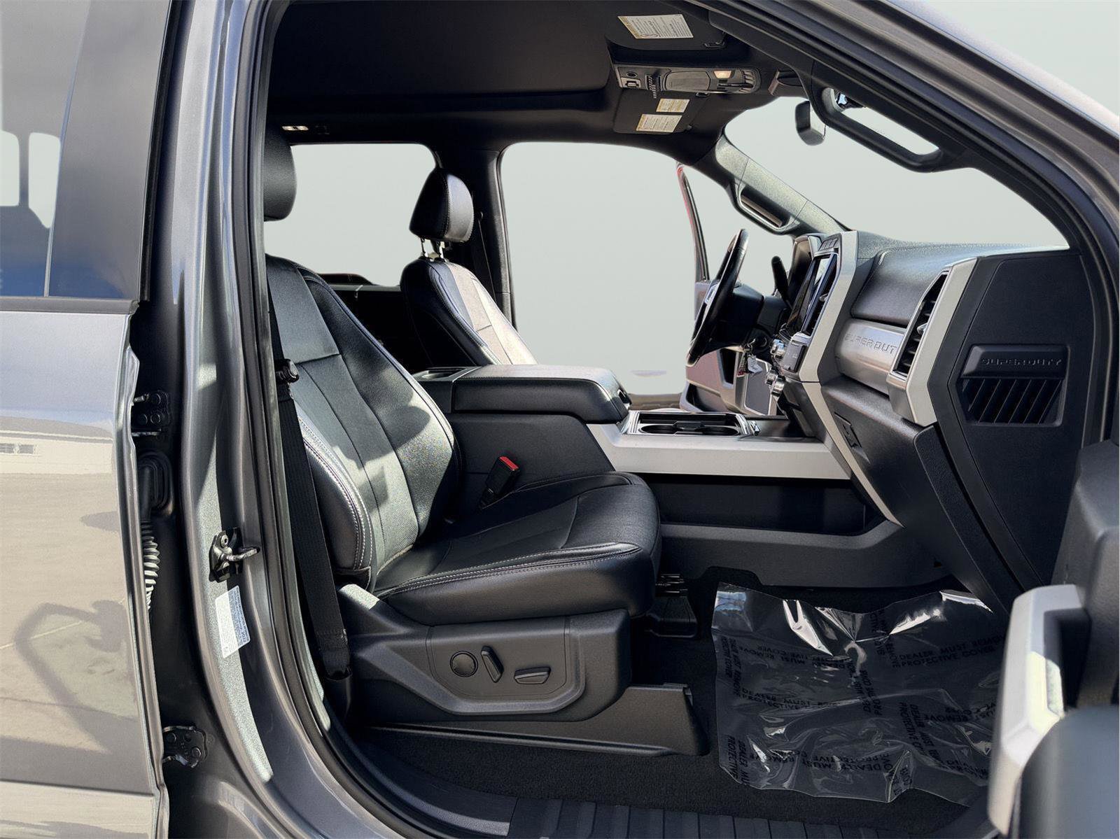 Used 2022 Ford F250 Lariat w/ Tremor Off-Road Package image 17