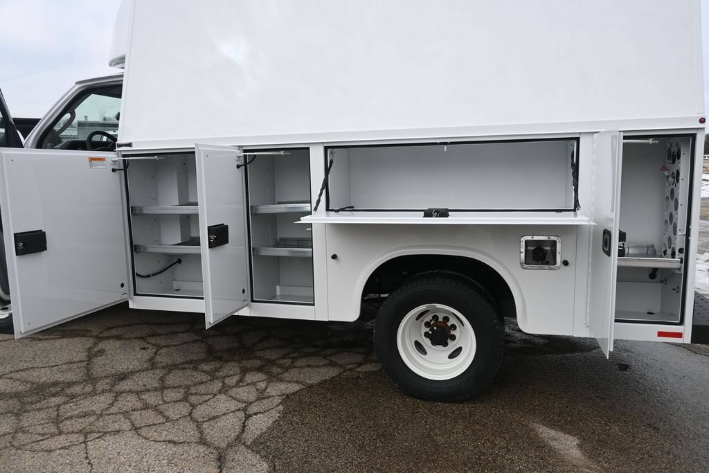 New 2025 Ford E-350 and Econoline 350 Super Duty w/ Power Equipment Group RWD image 14
