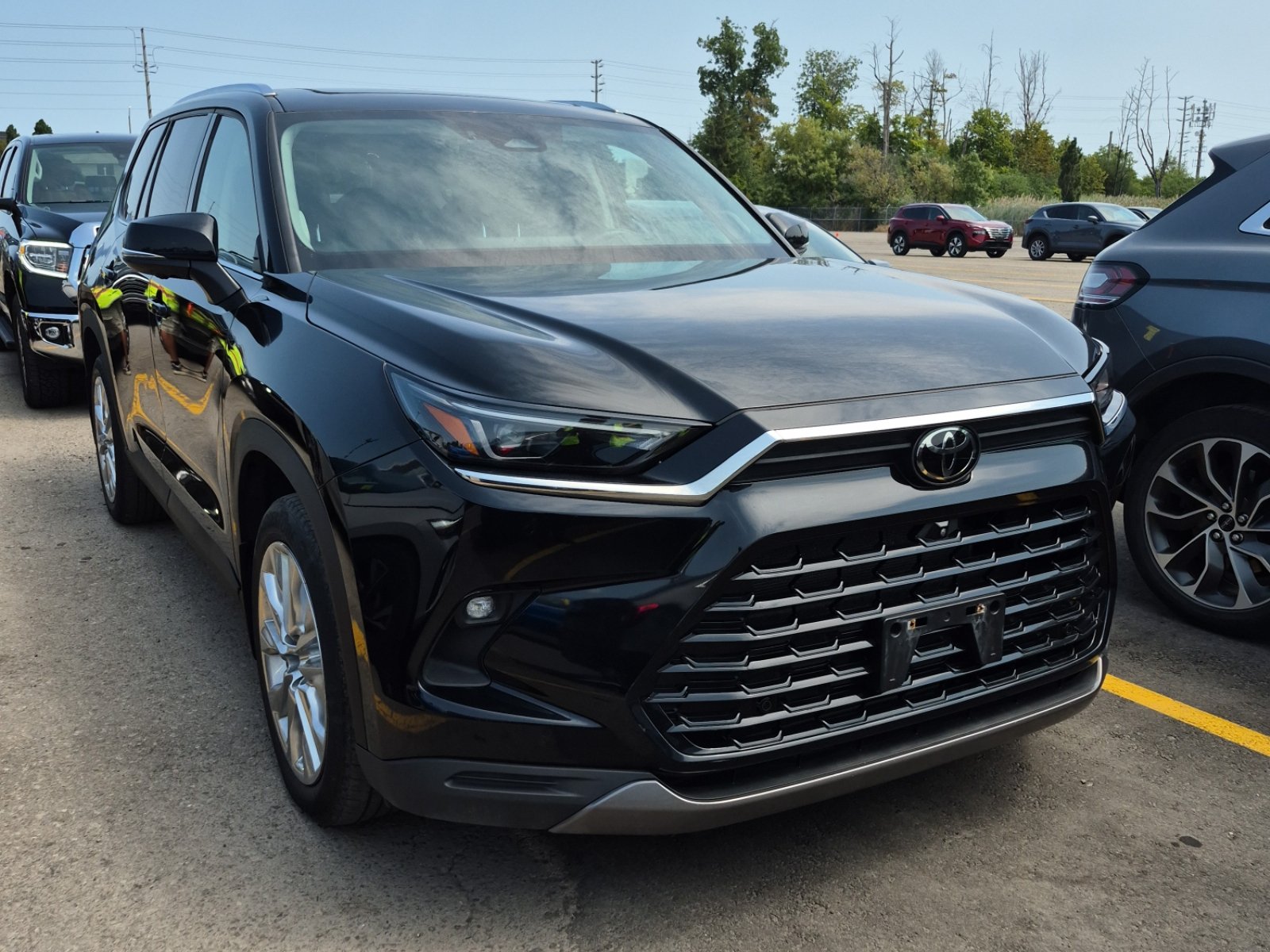 Used 2024 Toyota Grand Highlander AWD image 6