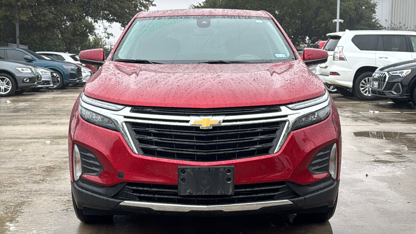 Used 2022 Chevrolet Equinox LT image 2
