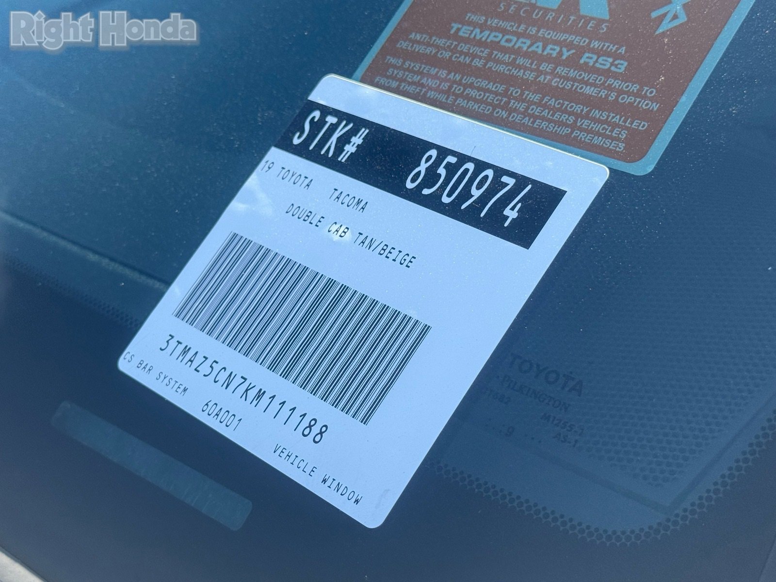 Used 2019 Toyota Tacoma TRD Sport w/ Technology Package image 32