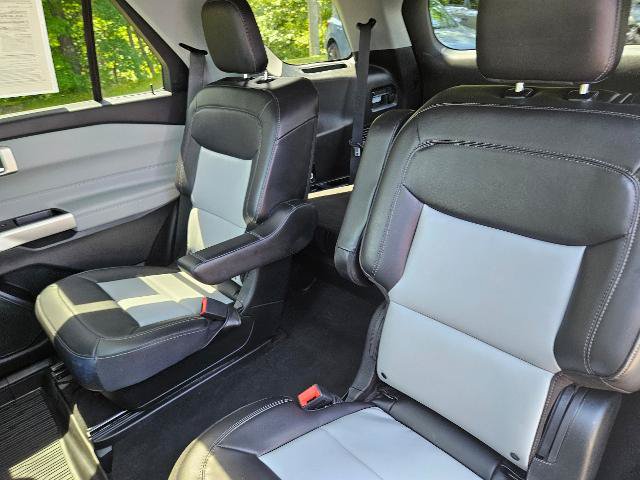 Certified 2023 Ford Explorer XLT w/ Equipment Group 202A AWD/4WD image 11