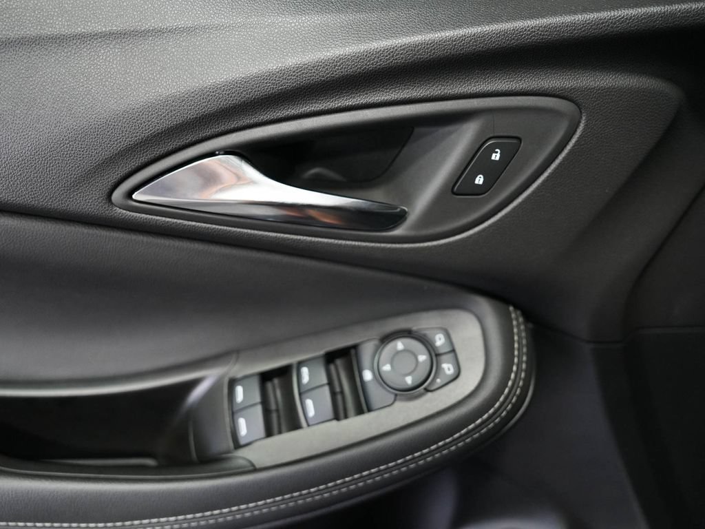 Used 2023 Buick Encore GX Select AWD/4WD image 12