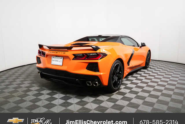 Used 2022 Chevrolet Corvette Stingray Premium Conv w/ Z51 Performance Package RWD image 3