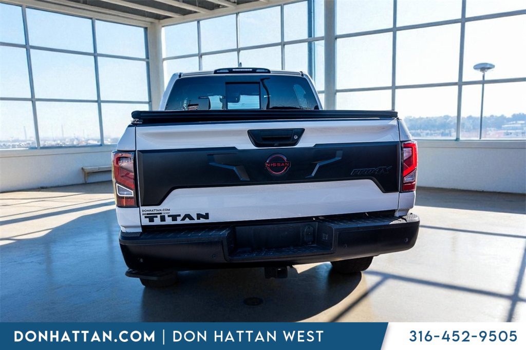 Used 2023 Nissan Titan PRO-4X w/ Pro-4x Convenience Package image 27
