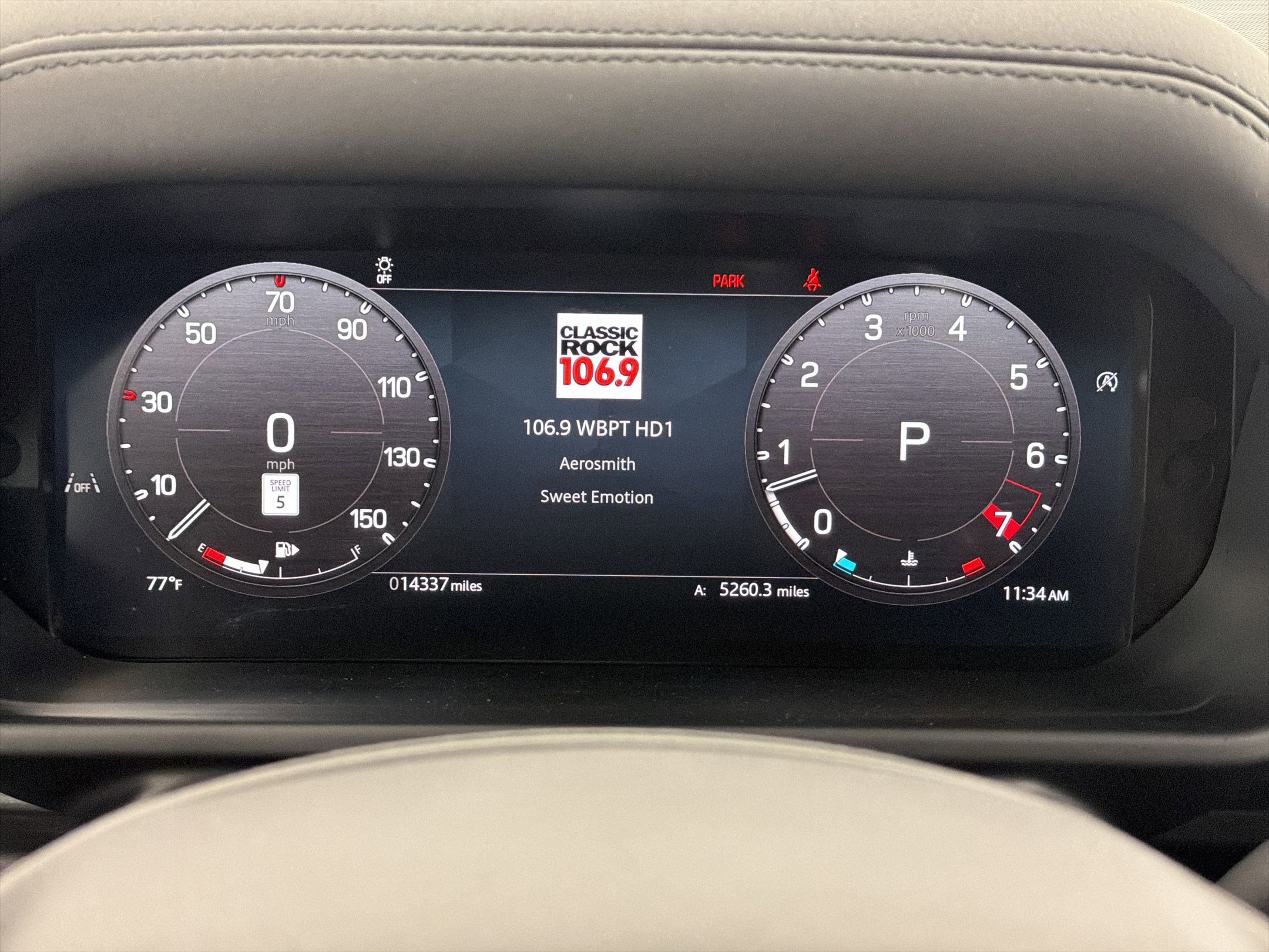 Used 2025 Land Rover Defender 110 S image 18