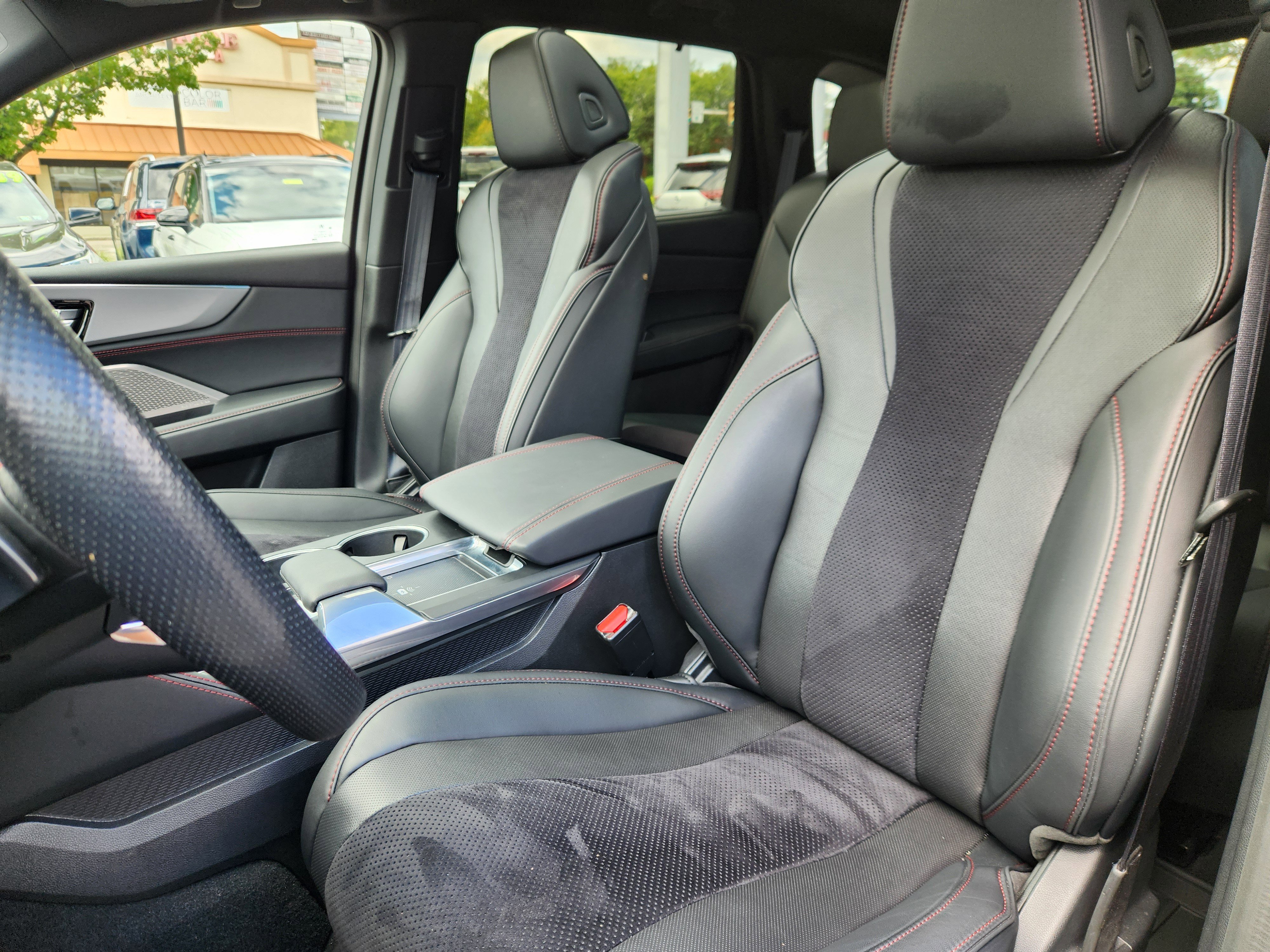 Used 2023 Acura MDX A-Spec image 7