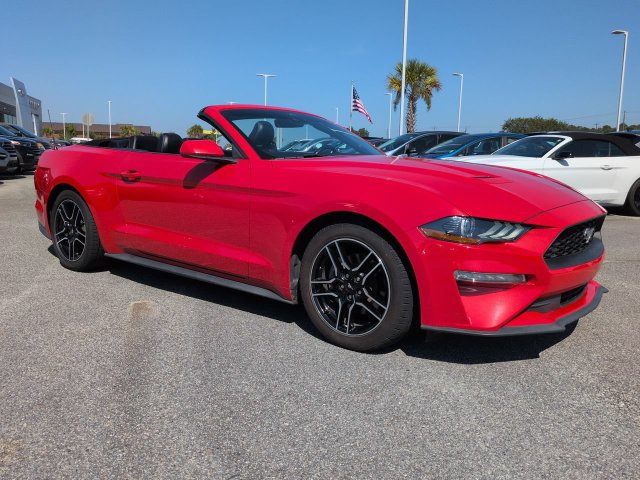Used 2022 Ford Mustang Premium RWD image 2