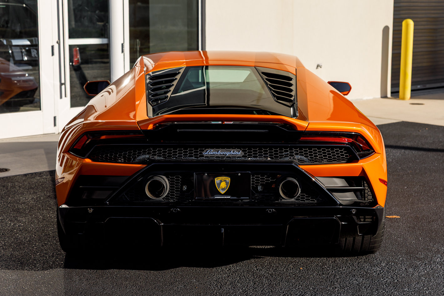 Used 2023 Lamborghini Huracan EVO RWD image 24