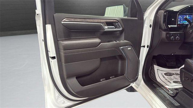 Used 2023 Chevrolet Silverado 1500 LTZ image 25