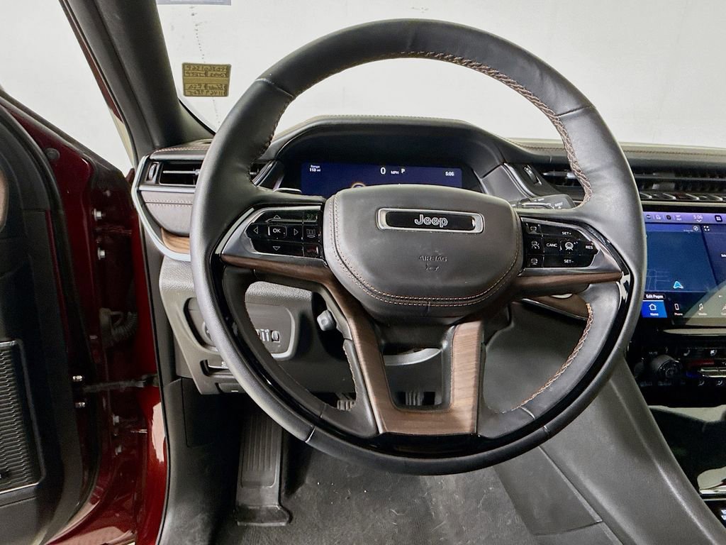 Used 2023 Jeep Grand Cherokee L Summit w/ Luxury Tech Group V image 12