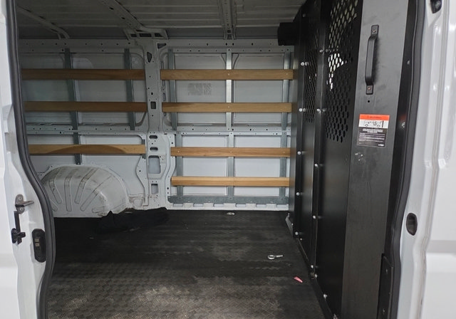 Used 2025 RAM ProMaster 2500 w/ U-Haul Equipment Group FWD image 9