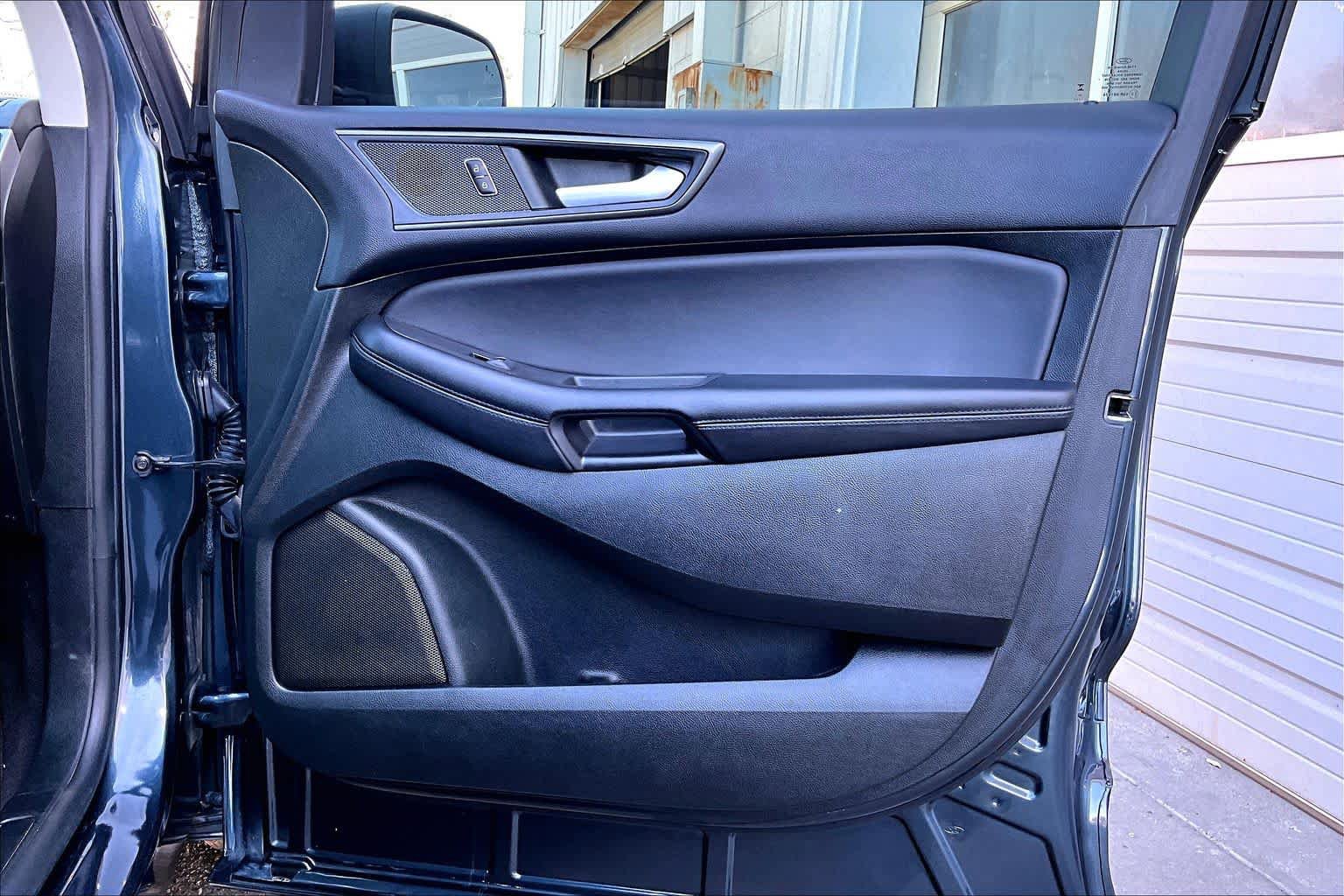 Certified 2023 Ford Edge SE image 23