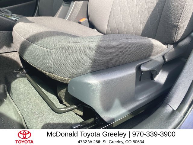 Used 2025 Toyota Corolla LE FWD image 12