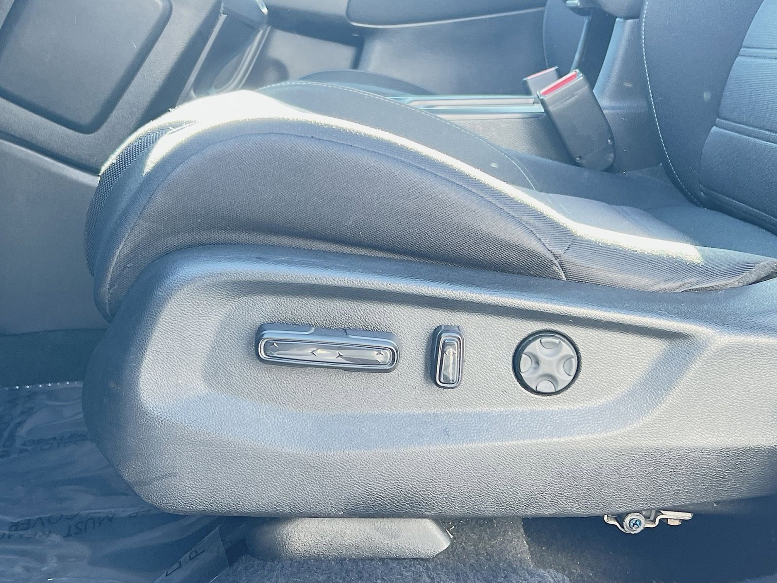 Used 2021 Honda CR-V EX image 14