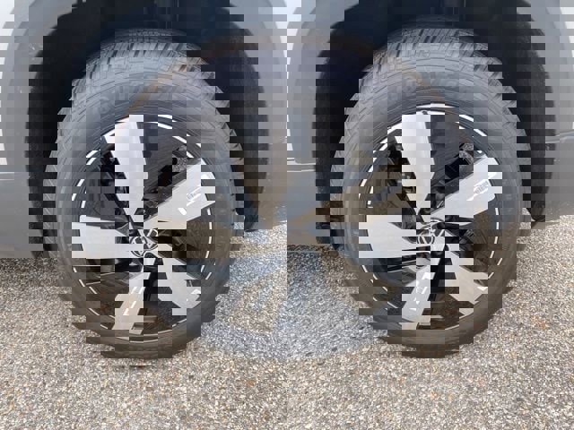 New 2025 Volkswagen Taos S image 20