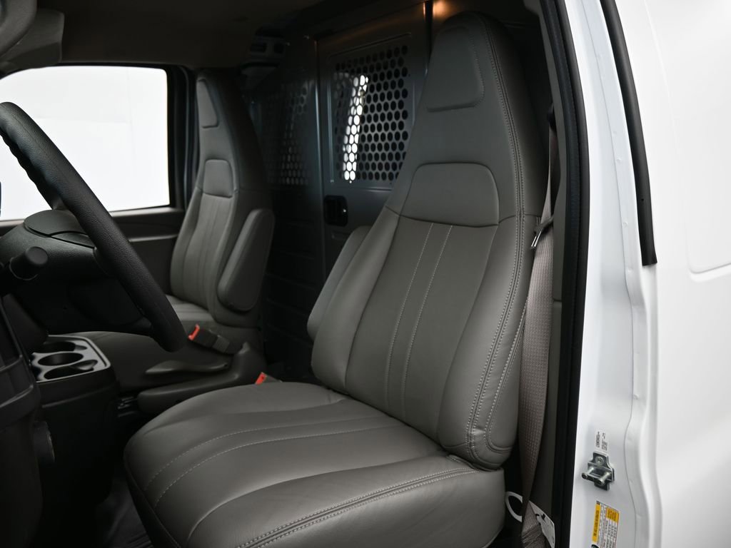 New 2025 Chevrolet Express 2500 w/ Driver Convenience Package image 10