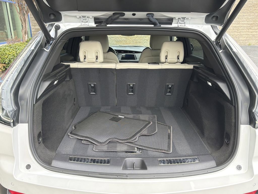 Certified 2023 Cadillac XT4 Sport image 18