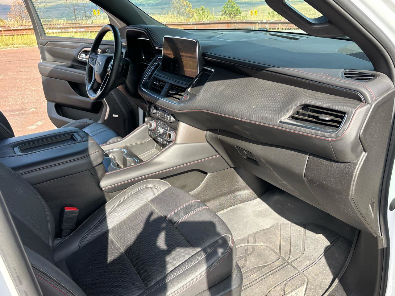 Used 2023 Chevrolet Suburban RST w/ Luxury Package image 11