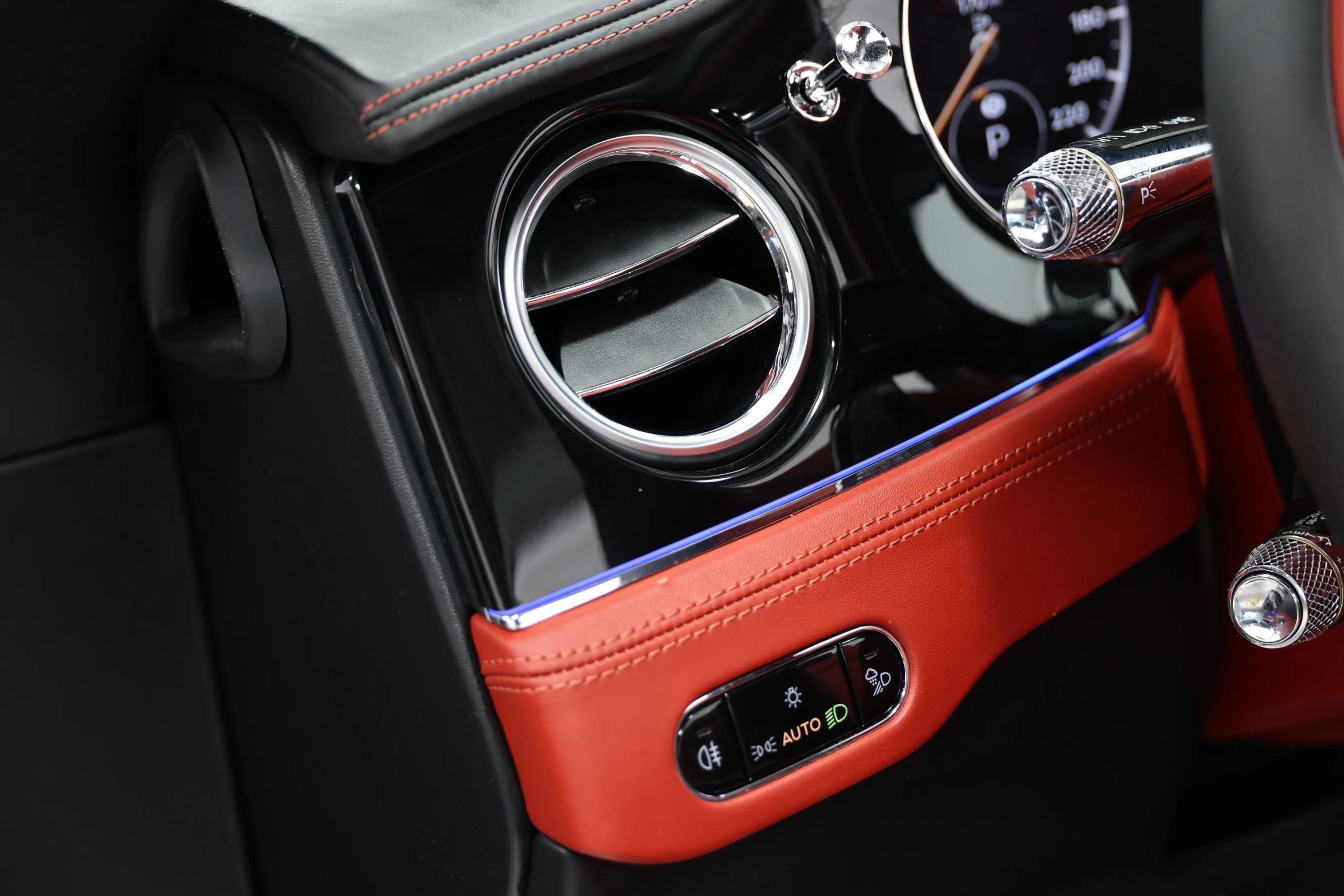 Used 2020 Bentley Continental GT V8 AWD/4WD image 27