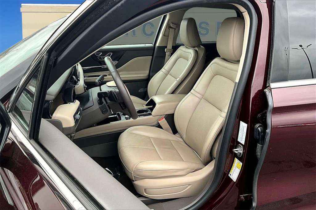 Used 2021 Lincoln Corsair Reserve w/ Elements Package image 20