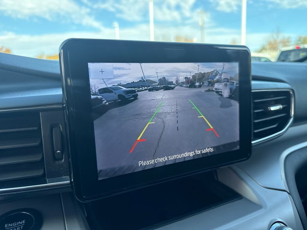 Used 2023 Ford Explorer XLT w/ Equipment Group 202A image 38