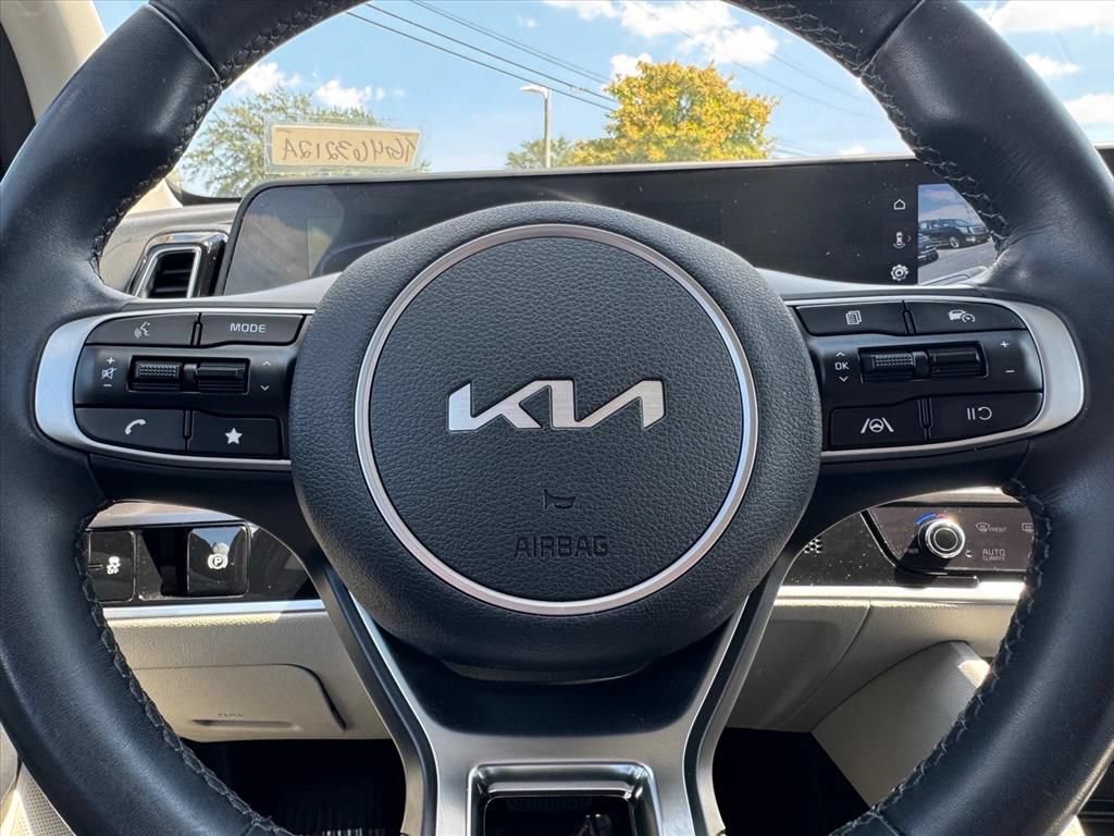 Certified 2024 Kia Sportage EX FWD image 17