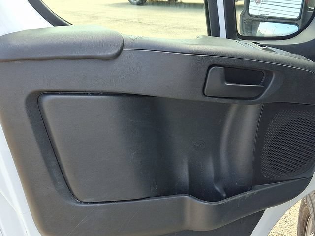 Used 2025 RAM ProMaster 2500 w/ U-Haul Equipment Group FWD image 17