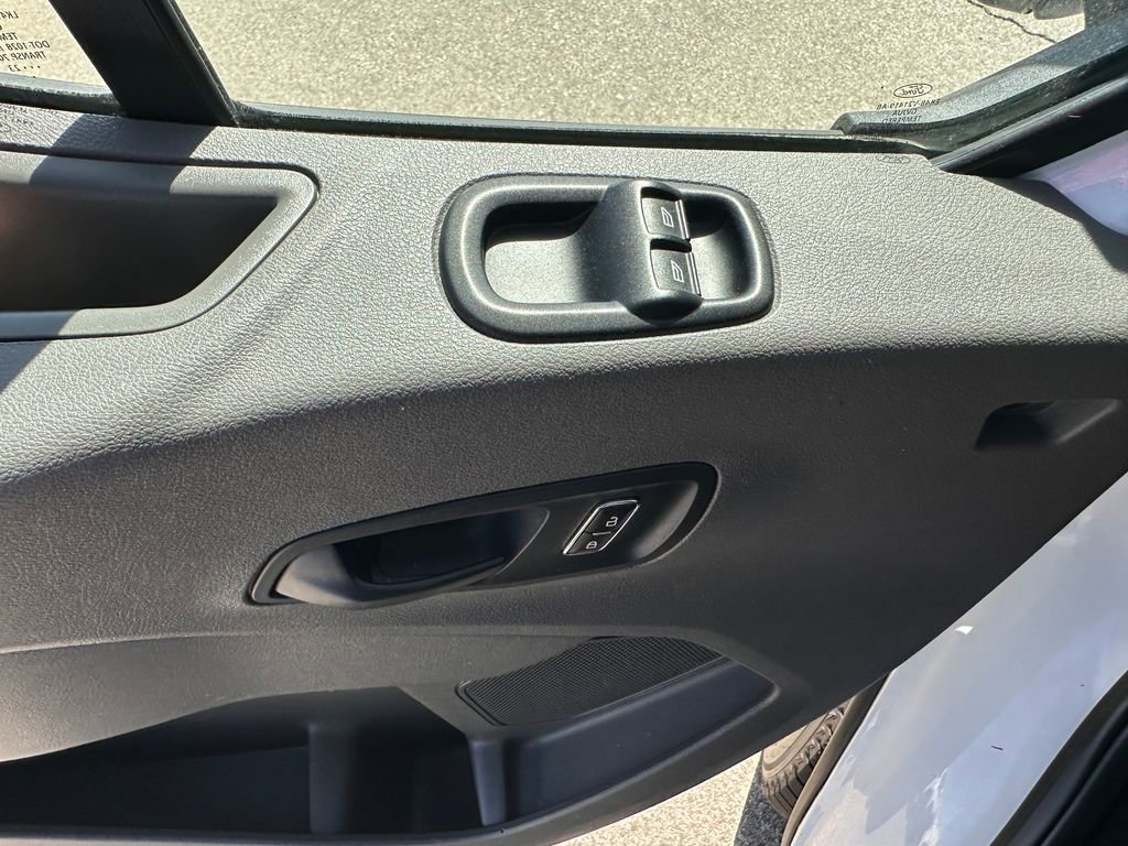 Used 2023 Ford Transit 350 XLT image 24